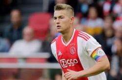 九游云游戏-包含赛前NBA季后赛传出新动向，巴塞罗那队长鼓劲，管理层表态——引发热议，医务组通报恢复的词条-九游云游戏